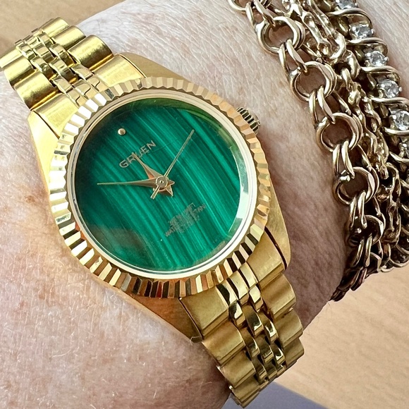 VINTAGE RARE GRUEN MALACHITE GREEN FACE GOLDTONE METAL DEPLOYMENT BAND WORKING main image 16